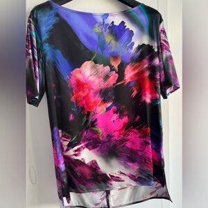 St John Silk Top w/ Tags. Floral Abstract Women's Top